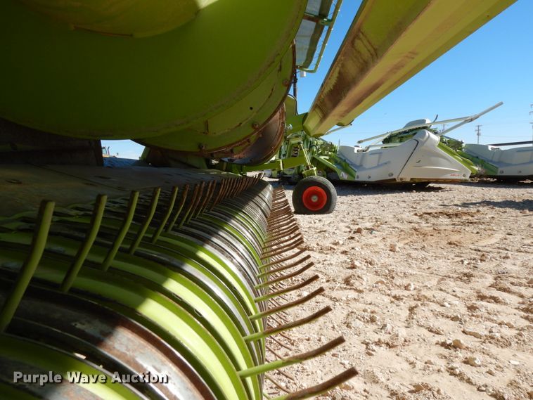 image for item DG1605 2015 Claas 380  pickup head