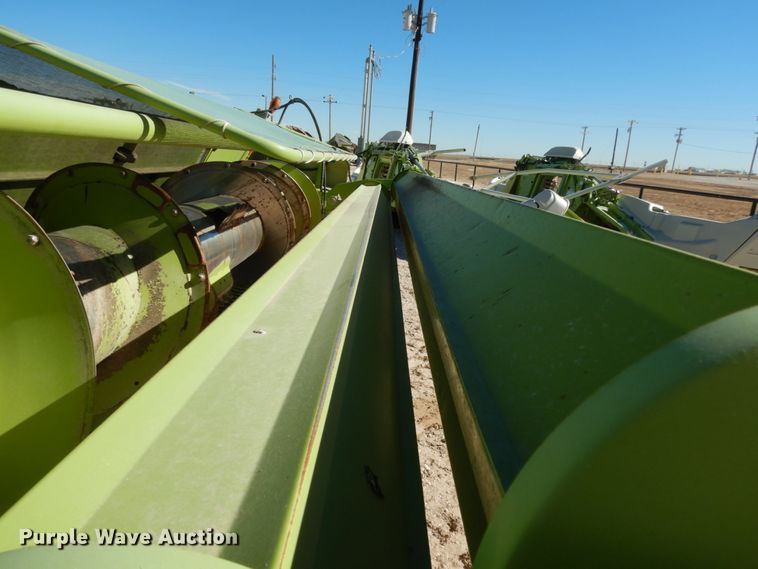 image for item DG1605 2015 Claas 380  pickup head