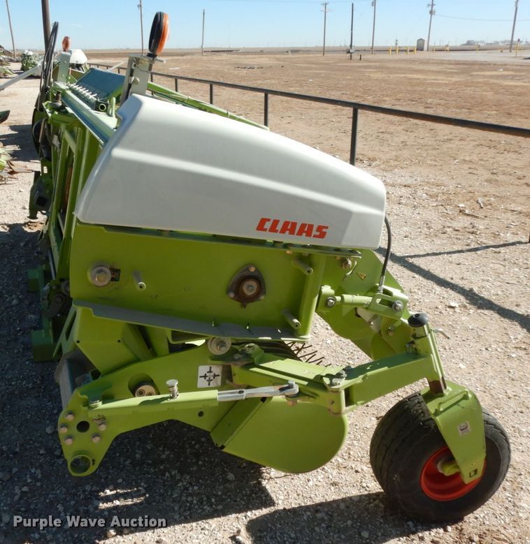 image for item DG1606 2015 Claas 380  pickup head