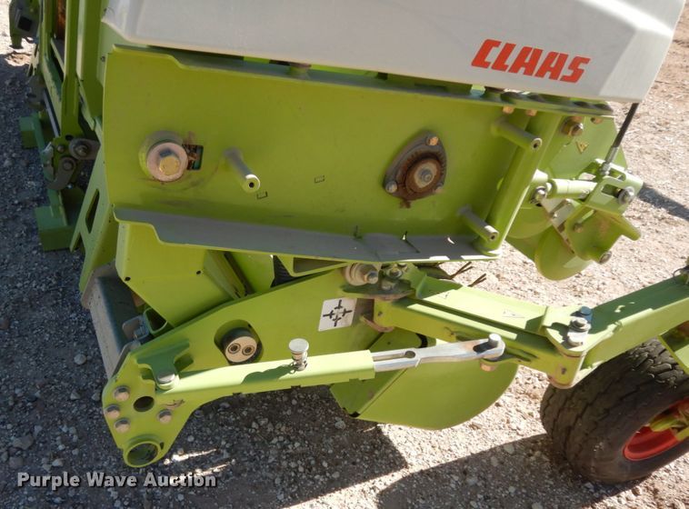 image for item DG1606 2015 Claas 380  pickup head