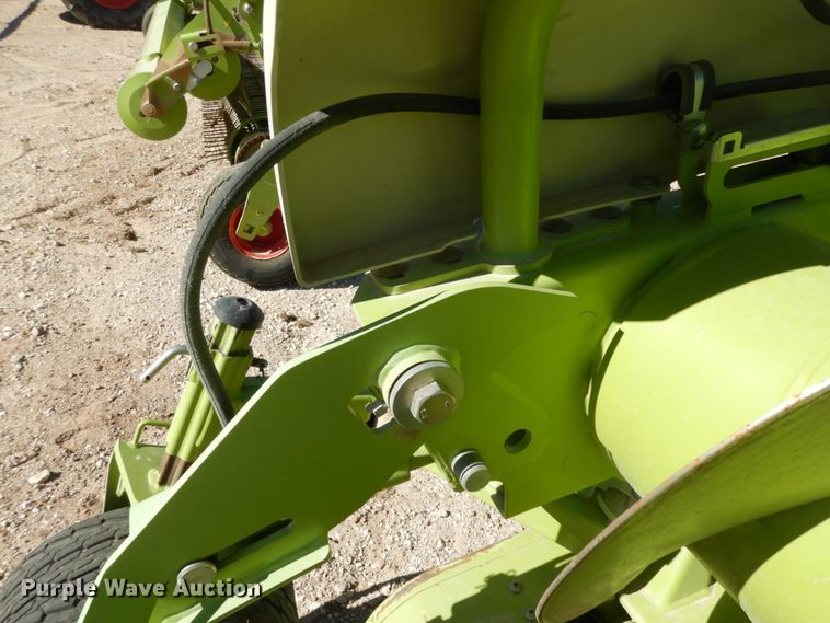 image for item DG1606 2015 Claas 380  pickup head