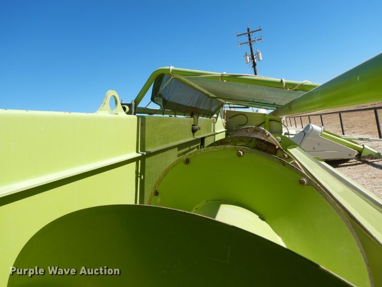 image for item DG1606 2015 Claas 380  pickup head