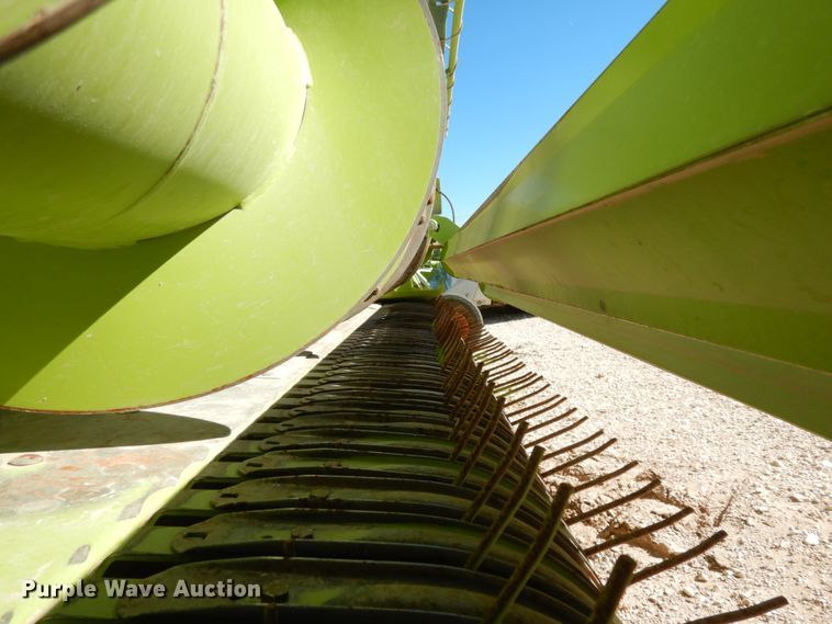 image for item DG1606 2015 Claas 380  pickup head