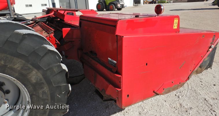 image for item DG1630 2016 Massey-Ferguson WR9870  windrower