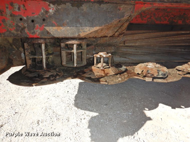 image for item DG1630 2016 Massey-Ferguson WR9870  windrower