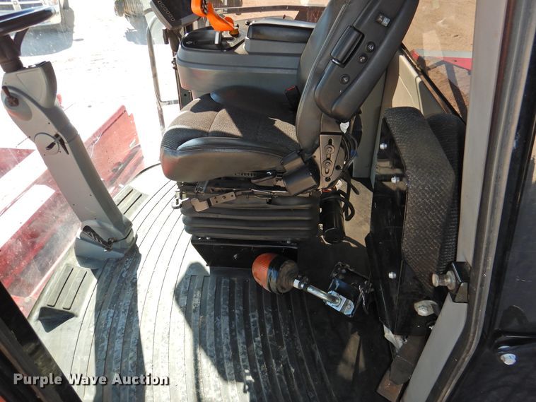 image for item DG1630 2016 Massey-Ferguson WR9870  windrower