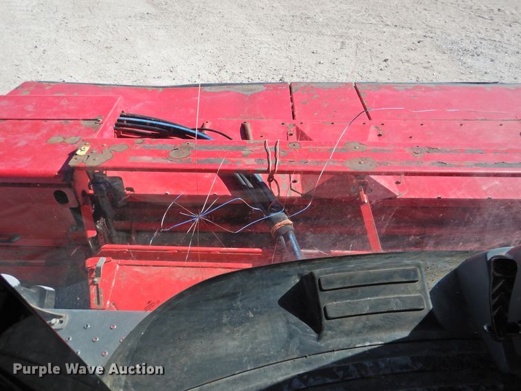 image for item DG1630 2016 Massey-Ferguson WR9870  windrower