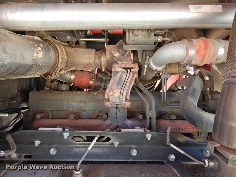 image for item DG1630 2016 Massey-Ferguson WR9870  windrower