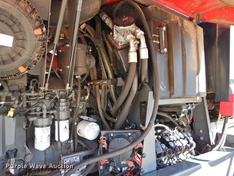 image for item DG1630 2016 Massey-Ferguson WR9870  windrower