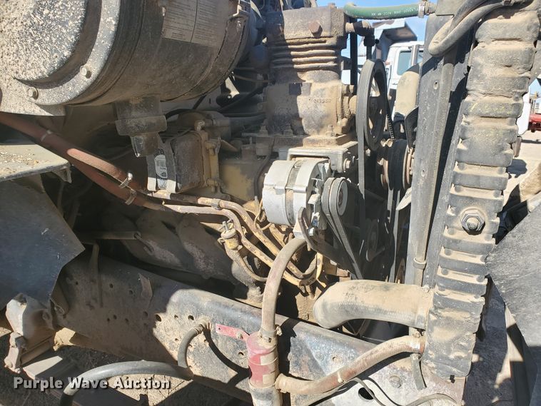 image for item DG8422 1981 Ford L8000  dump truck