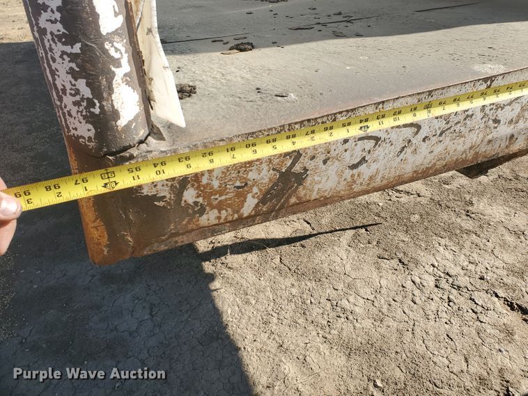 image for item DG8422 1981 Ford L8000  dump truck