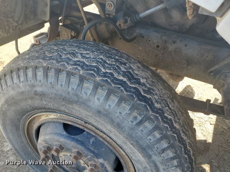 image for item DG8422 1981 Ford L8000  dump truck