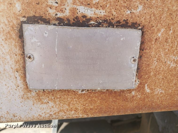 image for item DG8422 1981 Ford L8000  dump truck