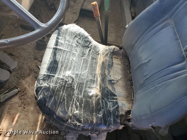 image for item DG8424 1977 Mack R686ST  dump truck