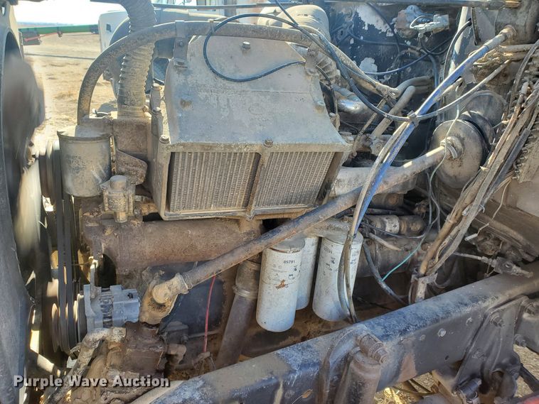 image for item DG8424 1977 Mack R686ST  dump truck