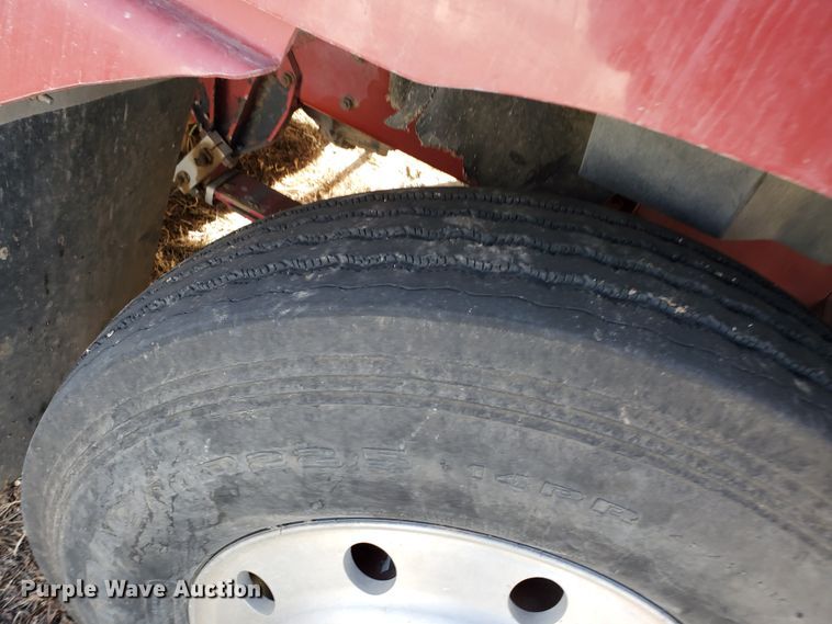 image for item DG8431 1995 International 9200  silage truck