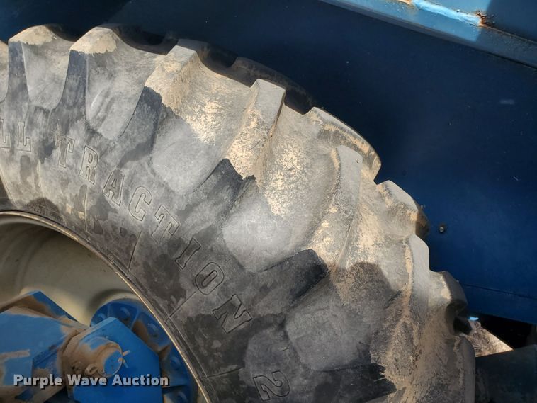 image for item DG8432 2005 Kinze 1040  Row Crop grain cart