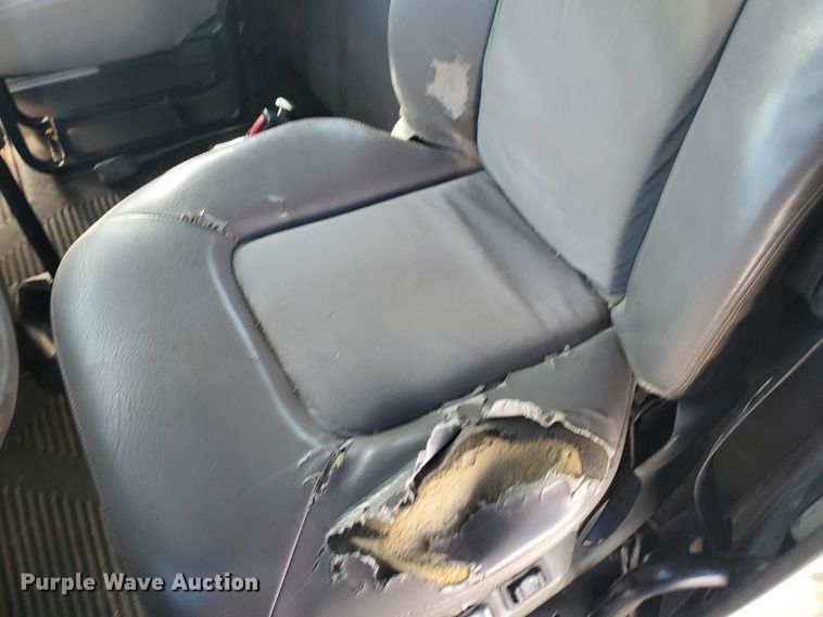 image for item DG8434 2006 Freightliner Columbia  semi truck