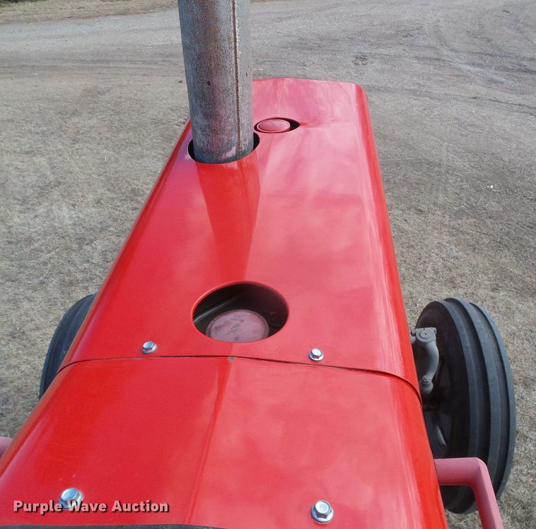 image for item DG8445 1981 Massey-Ferguson 285  tractor