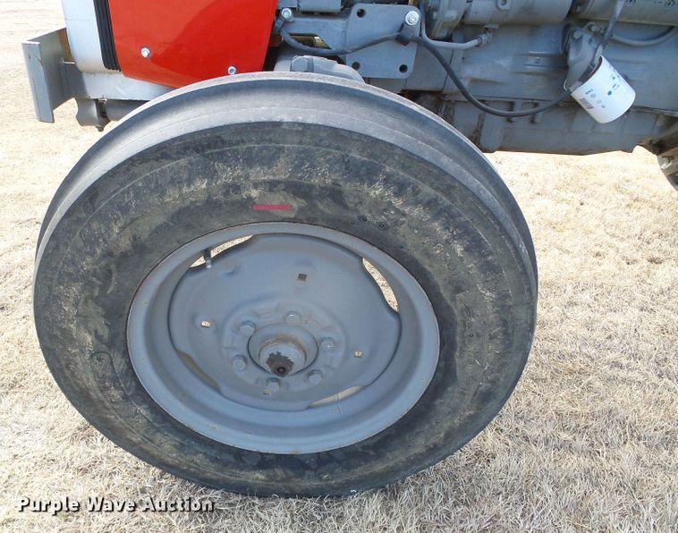image for item DG8445 1981 Massey-Ferguson 285  tractor