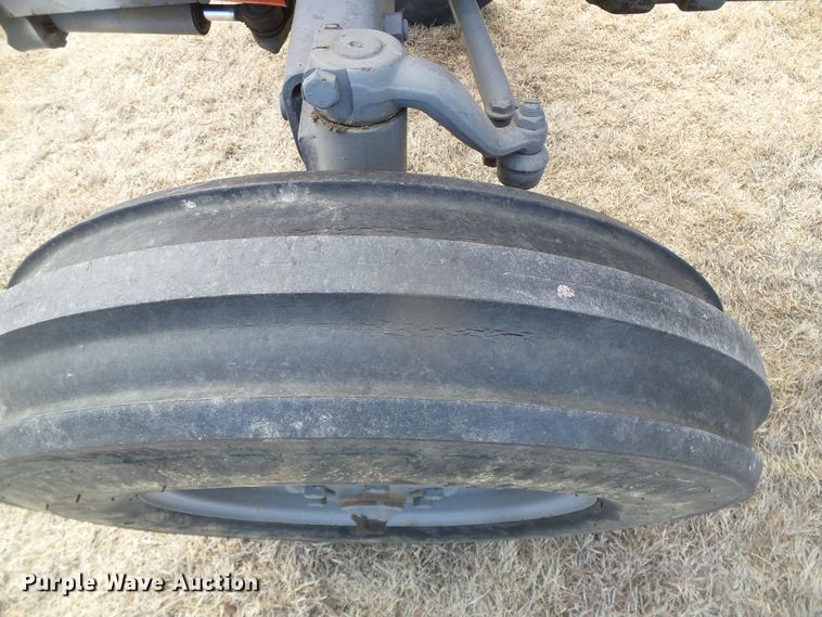 image for item DG8445 1981 Massey-Ferguson 285  tractor