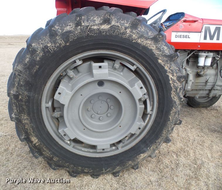 image for item DG8445 1981 Massey-Ferguson 285  tractor