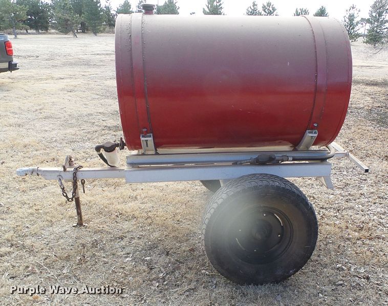 image for item DG8446 Fuel tank trailer