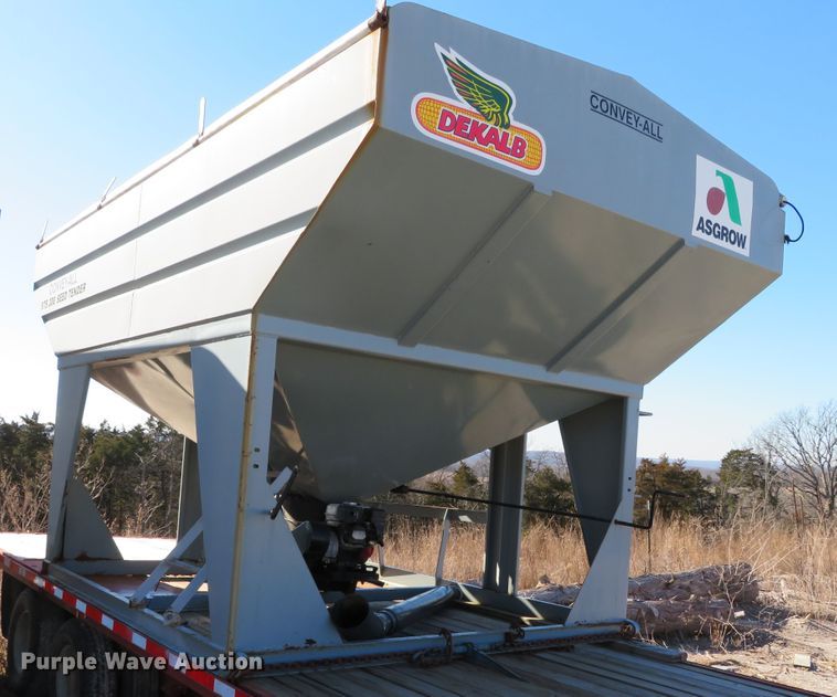 image for item DH0609 Convey All BTS300  seed tender