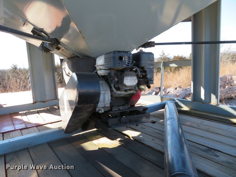 image for item DH0609 Convey All BTS300  seed tender