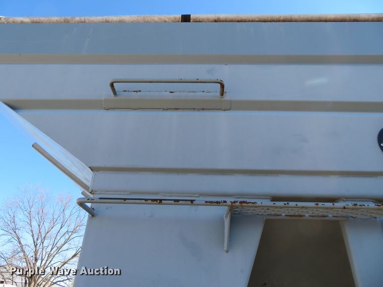 image for item DH0609 Convey All BTS300  seed tender