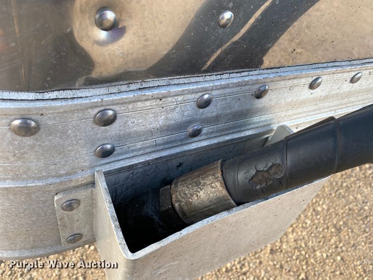 image for item DI3648 2006 Eby walking floor trailer