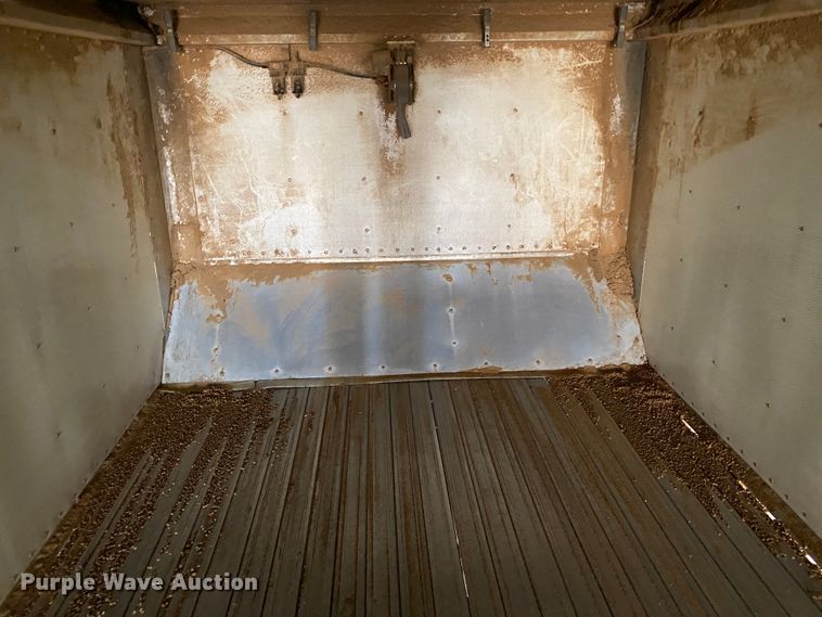 image for item DI3648 2006 Eby walking floor trailer