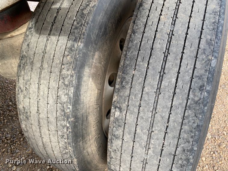 image for item DI3648 2006 Eby walking floor trailer