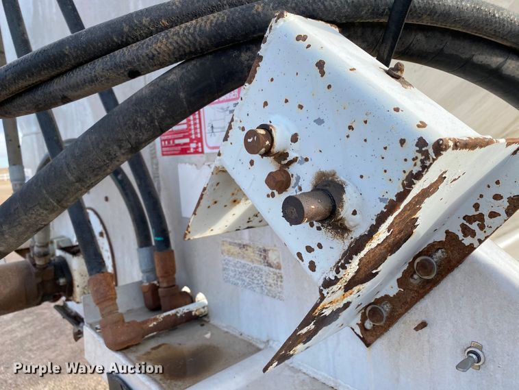 image for item DI3649 2000 Warren feed delivery trailer