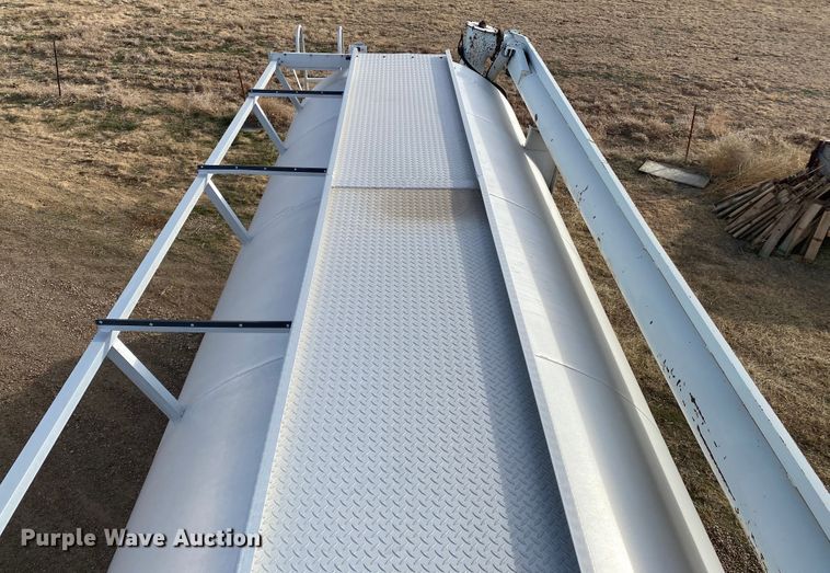 image for item DI3649 2000 Warren feed delivery trailer