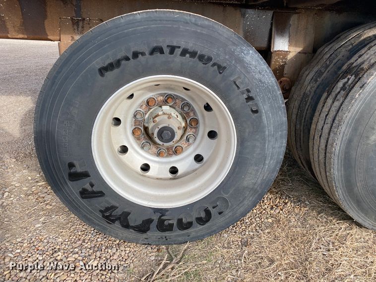 image for item DI3649 2000 Warren feed delivery trailer