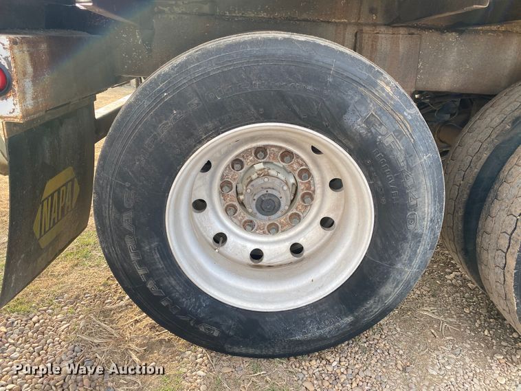 image for item DI3649 2000 Warren feed delivery trailer