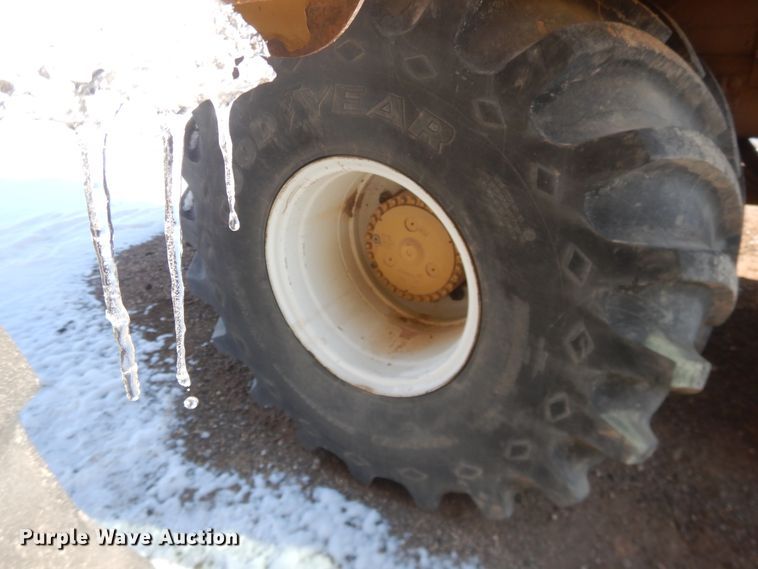 image for item DI3654 2008 Ag-Chem TerraGator  manure spreader