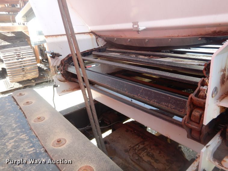 image for item DI3656 2007 Peterbilt 340  Stahly applicator truck