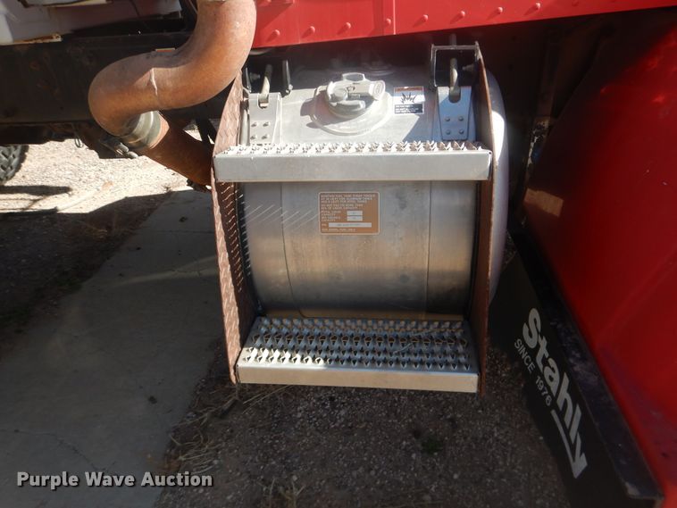 image for item DI3656 2007 Peterbilt 340  Stahly applicator truck