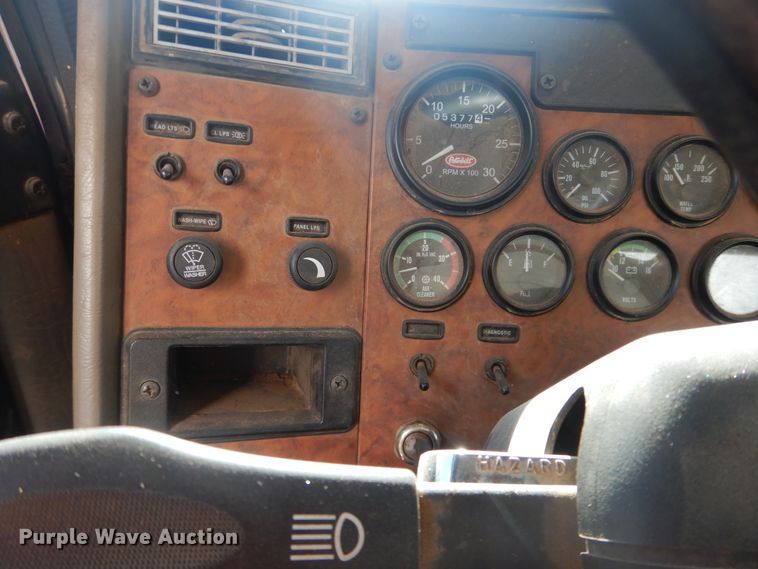 image for item DI3656 2007 Peterbilt 340  Stahly applicator truck