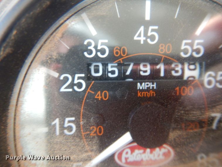 image for item DI3656 2007 Peterbilt 340  Stahly applicator truck