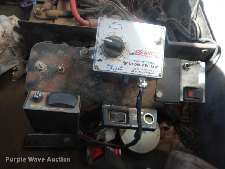 image for item DI3656 2007 Peterbilt 340  Stahly applicator truck