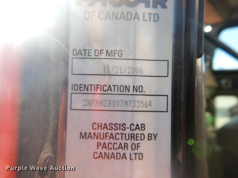 image for item DI3656 2007 Peterbilt 340  Stahly applicator truck