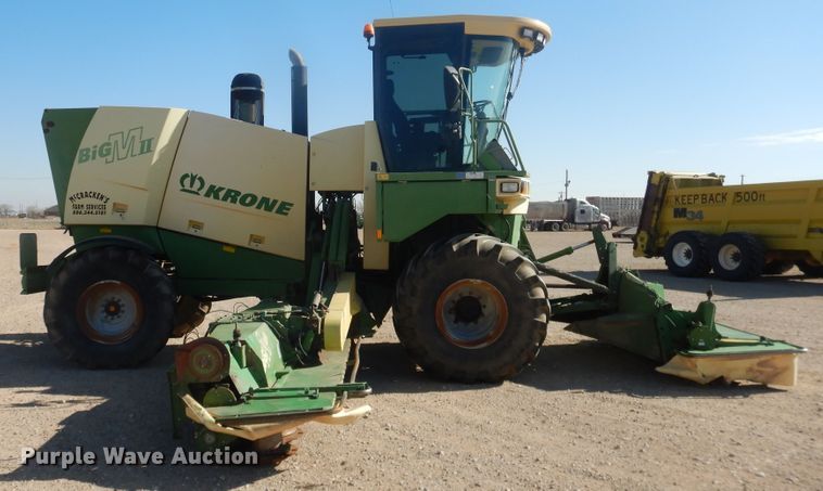 image for item DI3658 2006 Krone Big M II  PRWD windrower