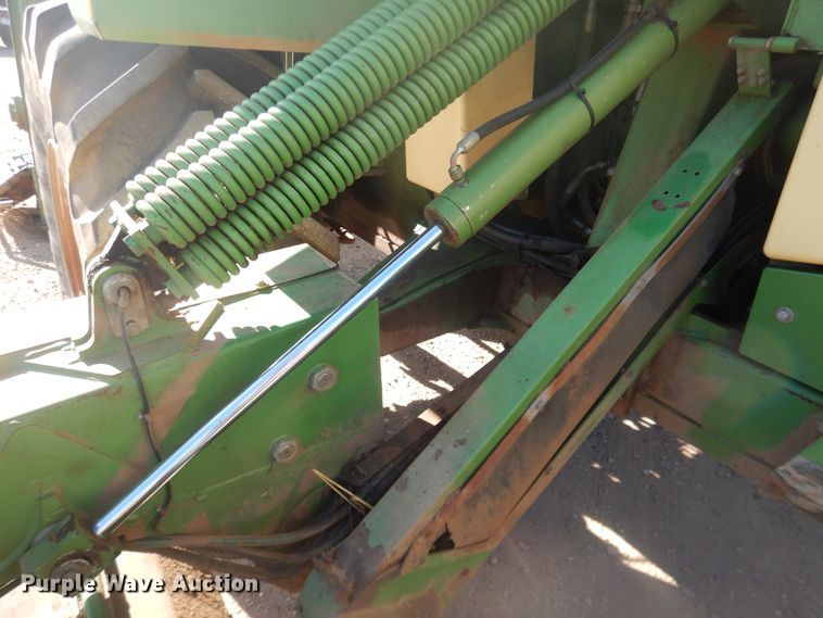 image for item DI3658 2006 Krone Big M II  PRWD windrower