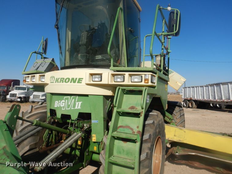 image for item DI3658 2006 Krone Big M II  PRWD windrower