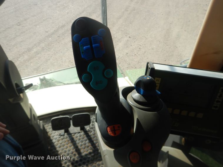 image for item DI3658 2006 Krone Big M II  PRWD windrower