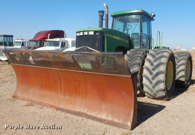 image for item DI3659 1997 John Deere 9300  4WD tractor