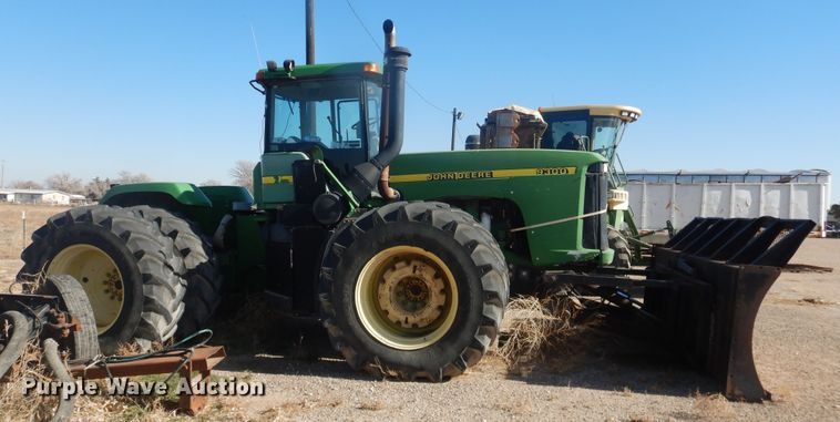 image for item DI3659 1997 John Deere 9300  4WD tractor